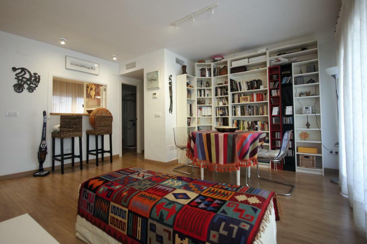 Bonito Apart. Con Parking Y Piscina Mairena del Aljarafe Exterior foto